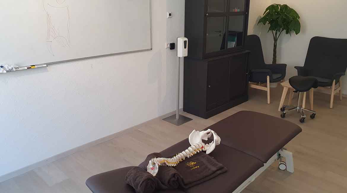 Behandlungszimmer - Praxis Auszeit! - Osteopathie Spechbach Behandlungszimmer - Praxis Auszeit! - Osteopathie Spechbach